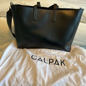 CalPack Haven Laptop Tote